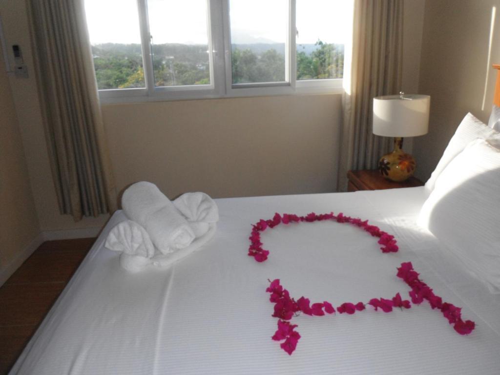 Classique International In Dominica Marigot Room photo